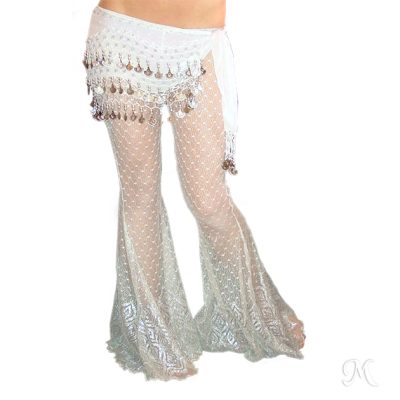 Pantalón acampanado para danza de encaje blanco con bordados en hilo plateado.